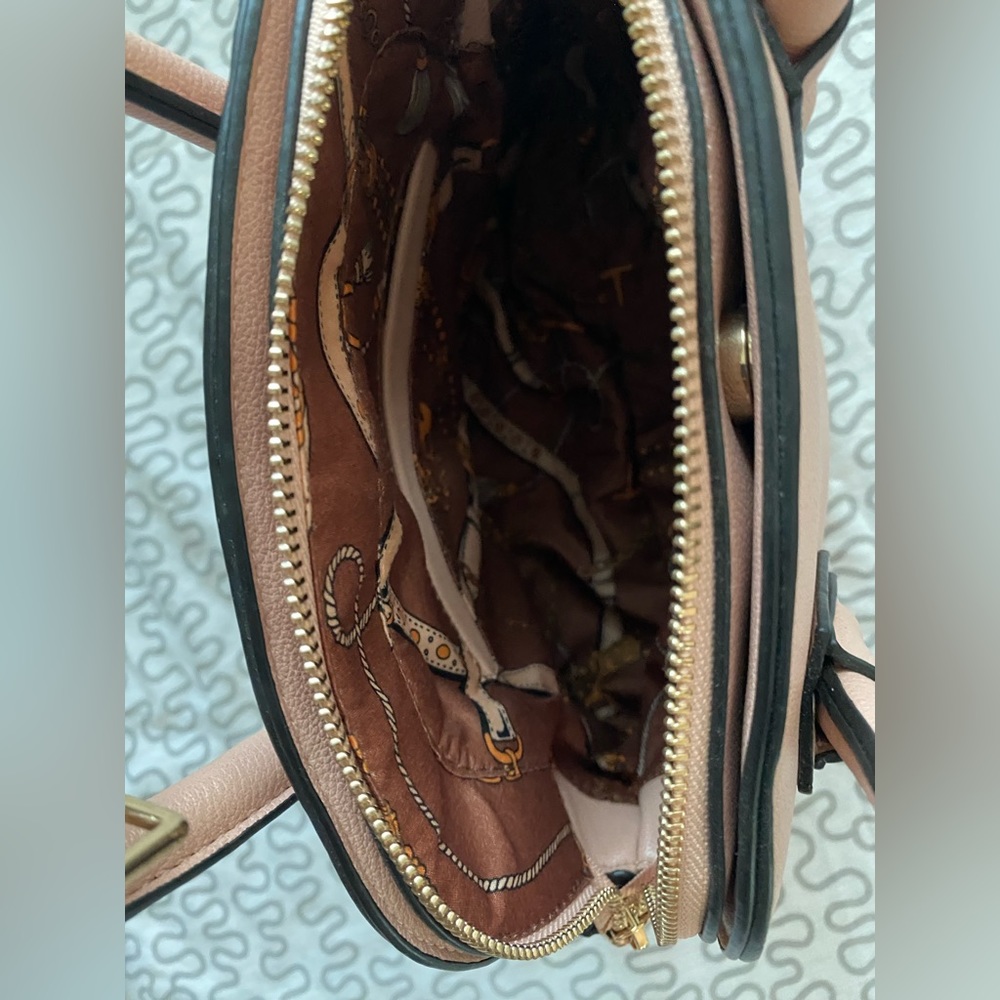 Handbag - Picture 3 of 8